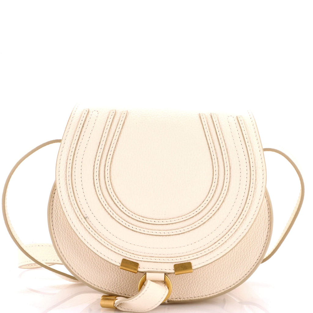 https://cdn.shopify.com/s/files/1/0384/0161/files/420815-1_20Chloe_20Marcie_20Crossbody_20Bag_20Leather_20Small_2D_0002.jpg?v=1775066581